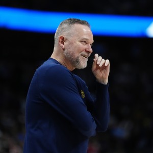 九游体育官网-约基奇：马龙会在北卡大学做得非常出色 他教球员用正确方式打球